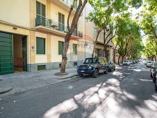 Quadrilocale in Vendita a Catania, zona Via Etnea - via Umberto, 248'000€, 115 m²