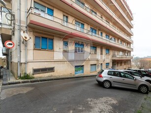 Quadrilocale in Vendita a Enna, 75'000€, 120 m²