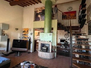 Rustico-Casale-Corte in Vendita ad Montespertoli - 220000 Euro