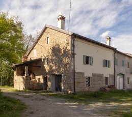 Rustico casale in vendita a Polinago Modena