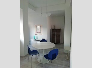 Trilocale in Affitto a Ragusa, 450€, 70 m², arredato