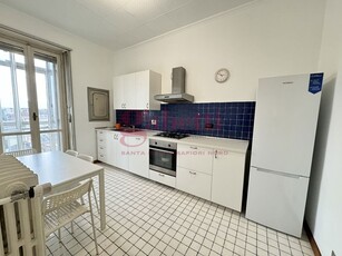 Trilocale in Affitto a Torino, 700€, 80 m²