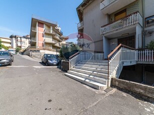 Trilocale in Vendita a Catania, zona San Giovanni Galermo, 65'000€, 96 m²