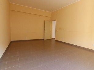 Trilocale in Vendita a Siracusa, zona Corso Gelone, 115'000€, 100 m²