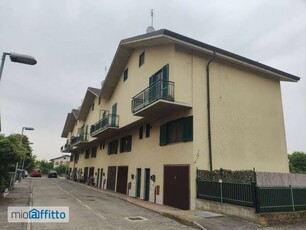 Villa a schiera arredata Centro