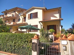 Villa a schiera in vendita a Torrita di Siena