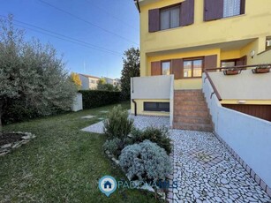 Villa a Schiera in Vendita ad Noventa Padovana - 289000 Euro