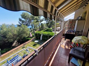 Villa Bifamiliare in Vendita ad Andora - 490000 Euro