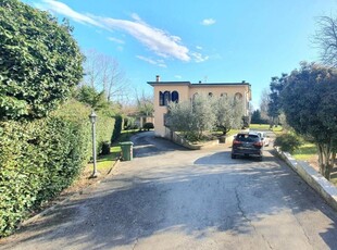 Villa in vendita a Capannori