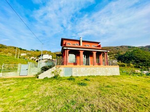 Villa in vendita a Fosdinovo