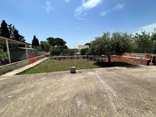 Villa in Vendita a Siracusa, 170'000€, 112 m²