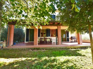 Villa in Vendita ad Castelfiorentino - 470000 Euro
