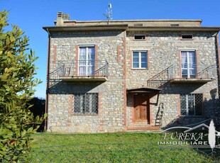 Villa in Vendita ad Castiglione del Lago - 390000 Euro
