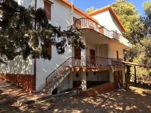 Villa in Vendita ad Catanzaro - 250000 Euro