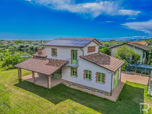 Villa nuova a Pietrasanta - Villa ristrutturata Pietrasanta