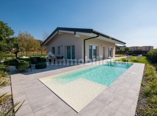 Villa nuova a Puegnago sul Garda - Villa ristrutturata Puegnago sul Garda