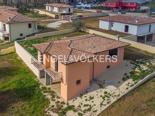 Villa nuova a Scandriglia - Villa ristrutturata Scandriglia