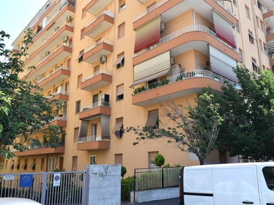 Appartamento in vendita a Roma Largo Preneste