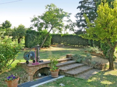 Confortevole casa a Mombaruzzo con barbecue, terrazza e giardino