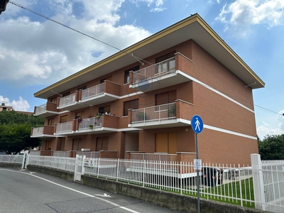 Quadrilocale con box, Giaveno centro