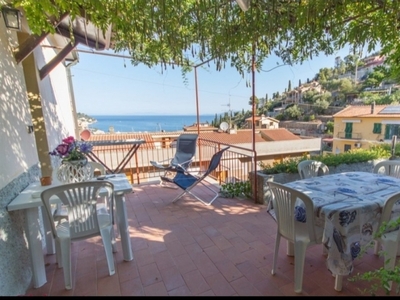 Villa con giardino a Monte Argentario