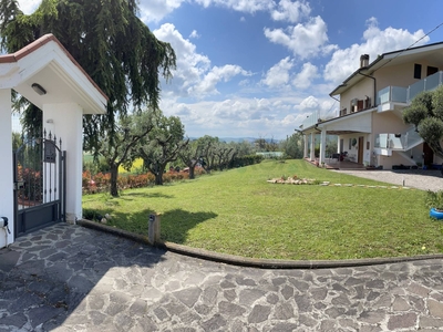 Villa con terrazzo, Monteprandone alto