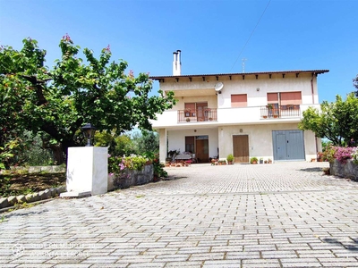 Villa in vendita a Casalbordino Chieti