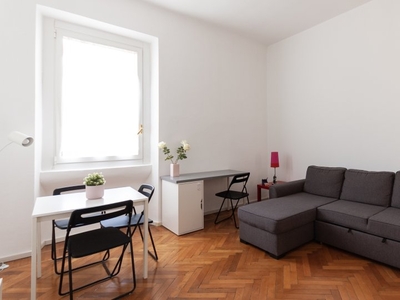 Appartamento con 2 camere da letto in affitto a Milano, Milano