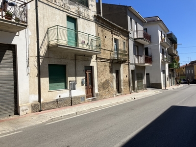 Casa indipendente con giardino a Cupello