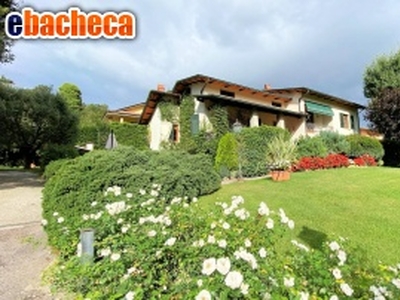 Villa a Pescaglia di 260..