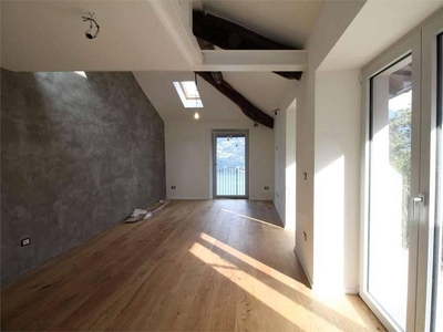 Prestigioso appartamento di 125 m² in vendita Frazione Capovico, 28, Blevio, Como, Lombardia