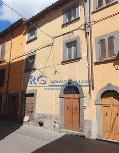 Appartamento in vendita a Bagnoregio Viterbo