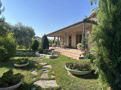 Villa in vendita a Belvedere Ostrense Ancona