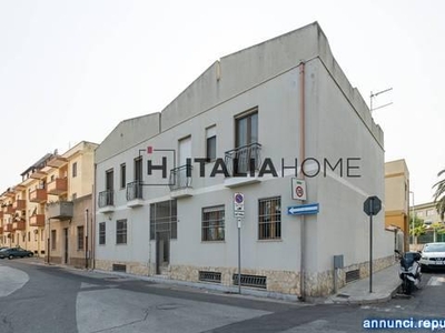 Ville, villette, terratetti Cagliari Via Conte Di Biancamano cucina: Abitabile,