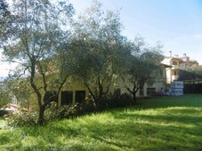 Casa a Schiera in vendita a Carmignano