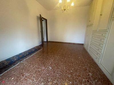 Appartamento in Vendita in Via Provinciale Avenza - Sarzana 2 B a Carrara