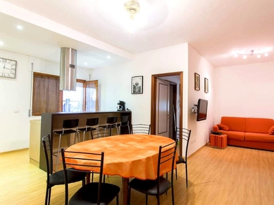 Appartamento in Via Nino Bixio, Rapallo, 6 locali, 1 bagno, 90 m²