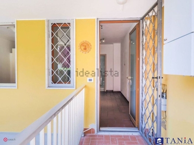 Casa Bi/Trifamiliare in Vendita in Via Campo d'Appio a Carrara