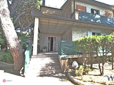 Casa Bi/Trifamiliare in Vendita in Via Colonie 11 a Grosseto