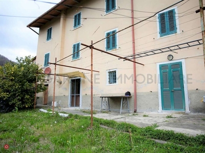 Casa indipendente in Vendita in Via Grany a Carrara