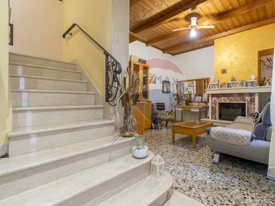 Casa indipendente in Via Guido d'Arcellis, Sannicandro di Bari, 170 m²
