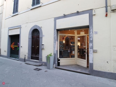 Negozio/Locale commerciale in Vendita in Via Mazzini 73 a Prato
