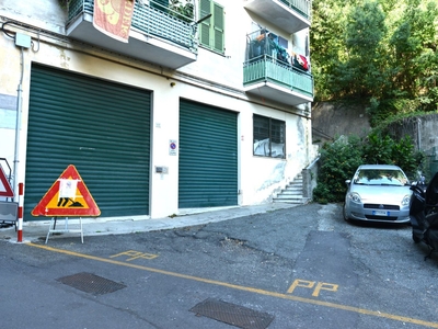 Posto auto/Box di 27 m² in Genova