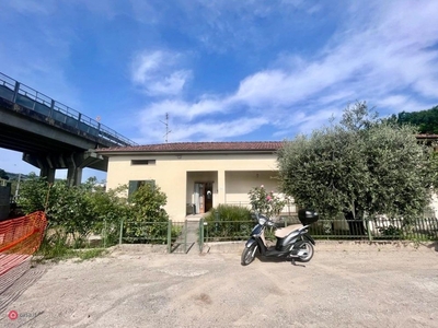 Villa in Vendita in Via provinciale Lucchese a Pistoia