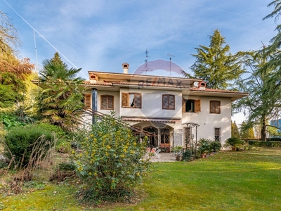 Villa in Via XX Settembre, Rovellasca, 10 locali, 3 bagni, 960 m²