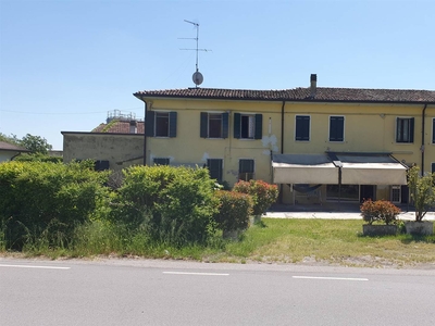 Casa semi indipendente in vendita a Curtatone Mantova Ponteventuno