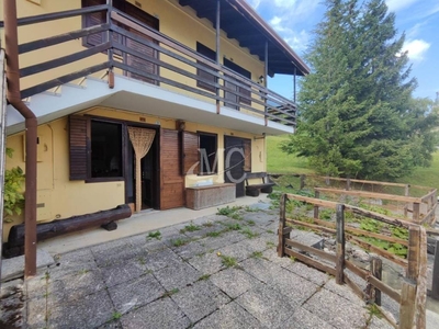 Appartamento in vendita a Vallarsa frazione Brozzi Ilaresi, 19