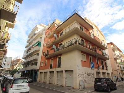 Appartamento in Vendita in Carlo Poerio 46 a Pescara