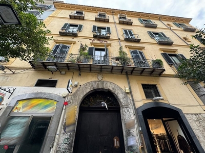 Appartamento in Vendita in Piazza Sedile di Portanova a Salerno