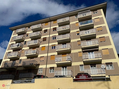 Appartamento in Vendita in Via Emanuele Bich Barone a Aosta